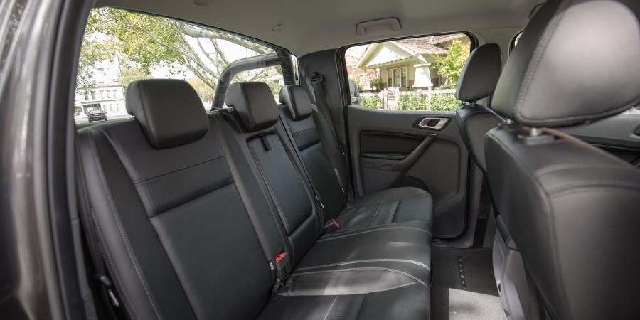 Интерьер Ford Ranger Double Cab FX4 2017 года  (AU) (фото 14 из 40)